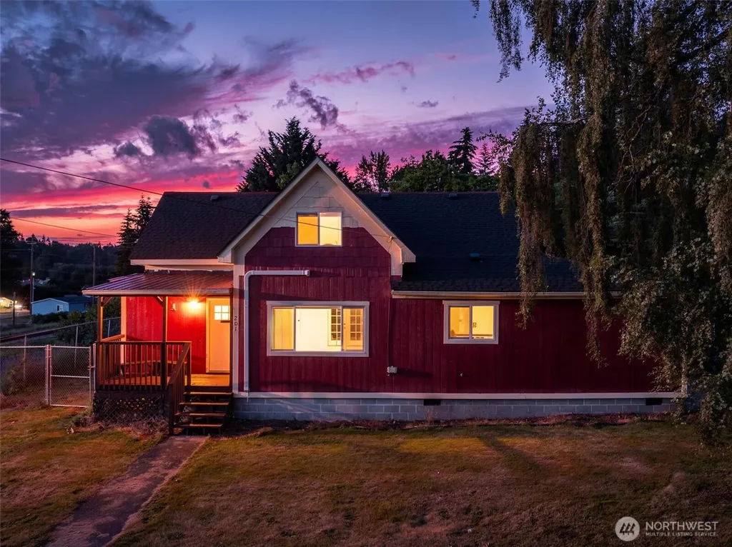 201 W 7th Street Bucoda WA 98530