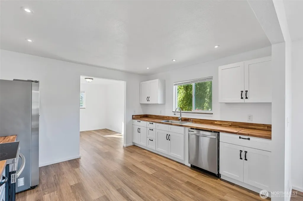 201 W 7th Street Bucoda WA 98530