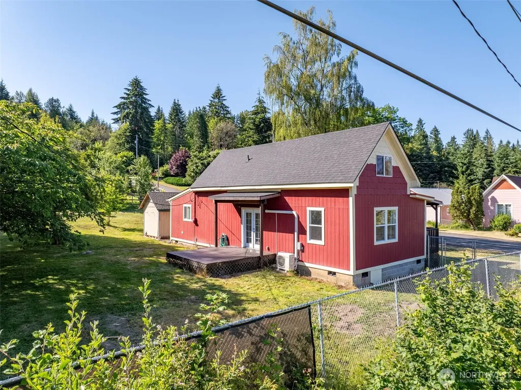 201 W 7th Street Bucoda WA 98530