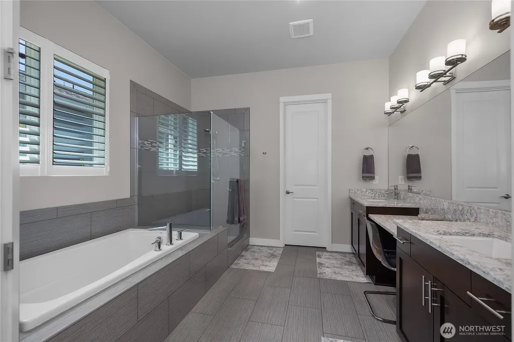 8701 Vashon Court NE Lacey WA 98516