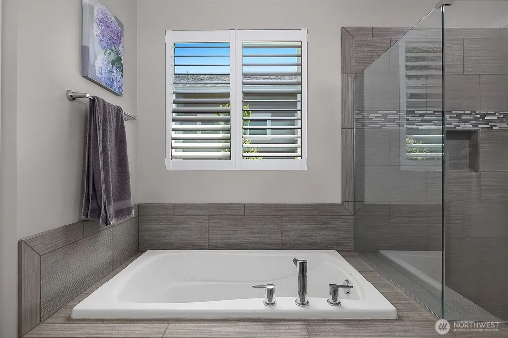 8701 Vashon Court NE Lacey WA 98516