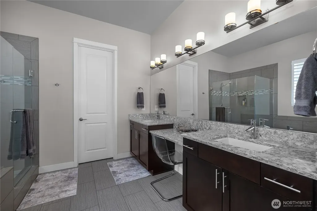 8701 Vashon Court NE Lacey WA 98516