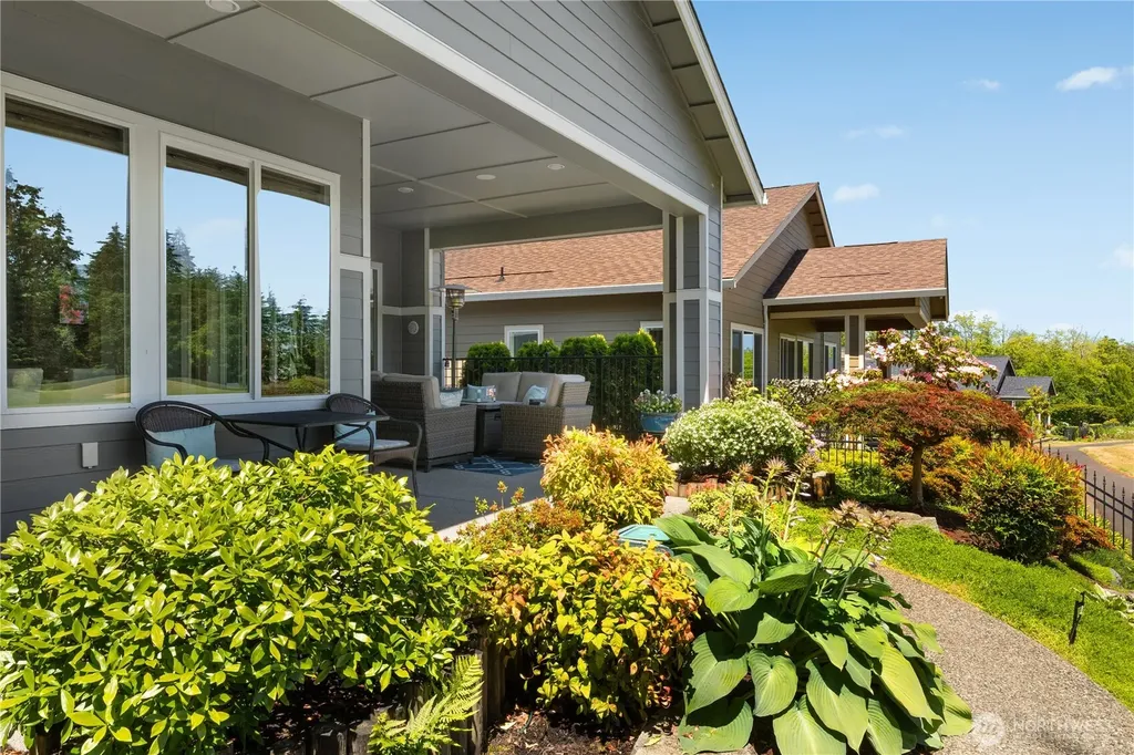 8701 Vashon Court NE Lacey WA 98516