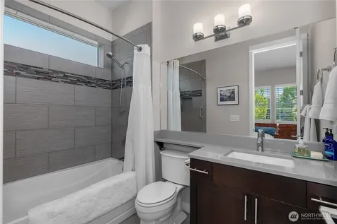 8701 Vashon Court NE Lacey WA 98516