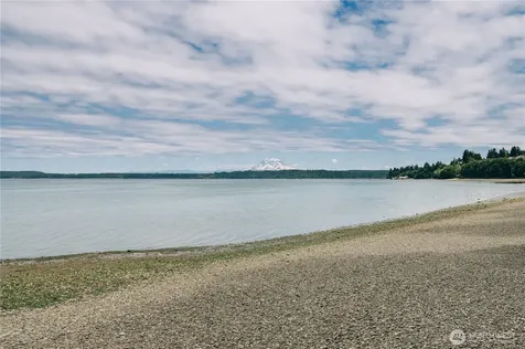 8701 Vashon Court NE Lacey WA 98516