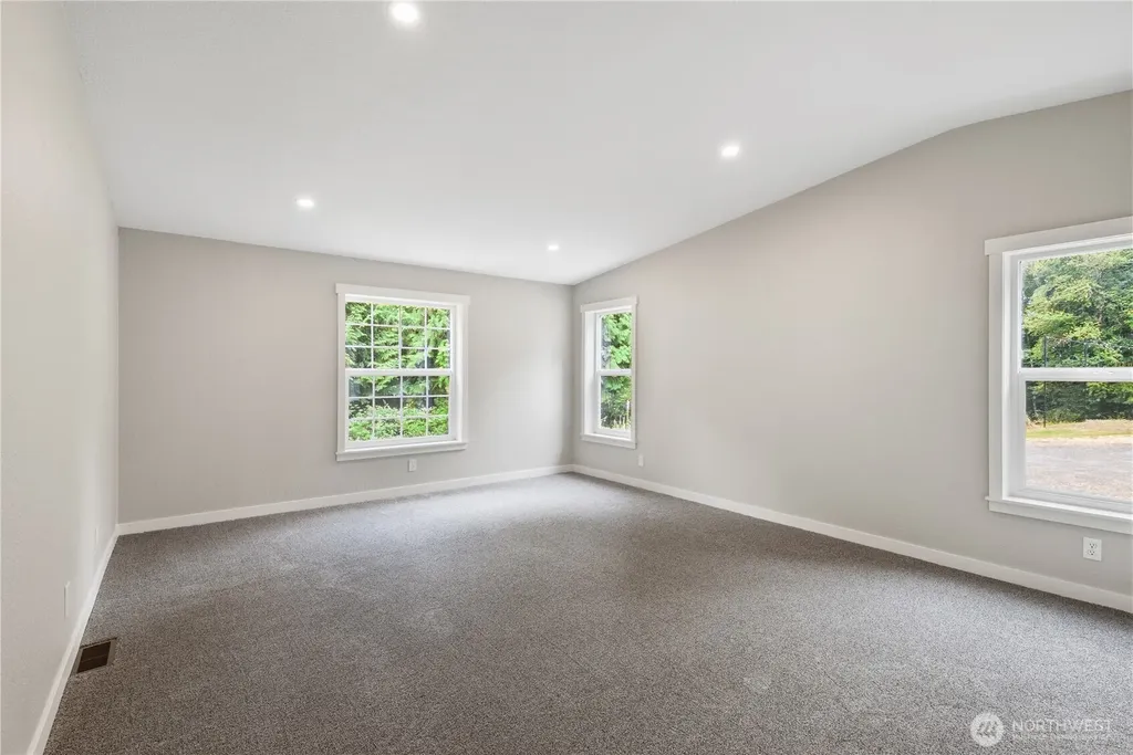 194 Ball Park Drive Kelso WA 98626