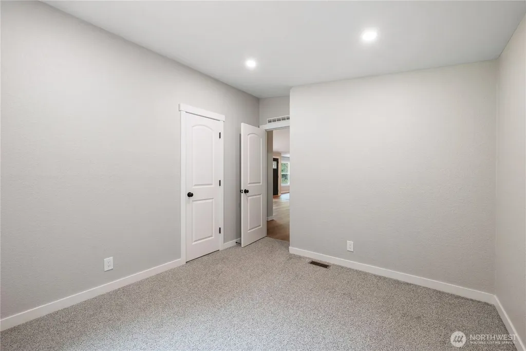 194 Ball Park Drive Kelso WA 98626