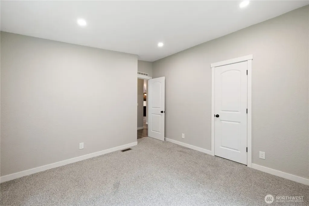 194 Ball Park Drive Kelso WA 98626