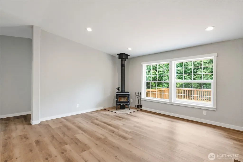 194 Ball Park Drive Kelso WA 98626
