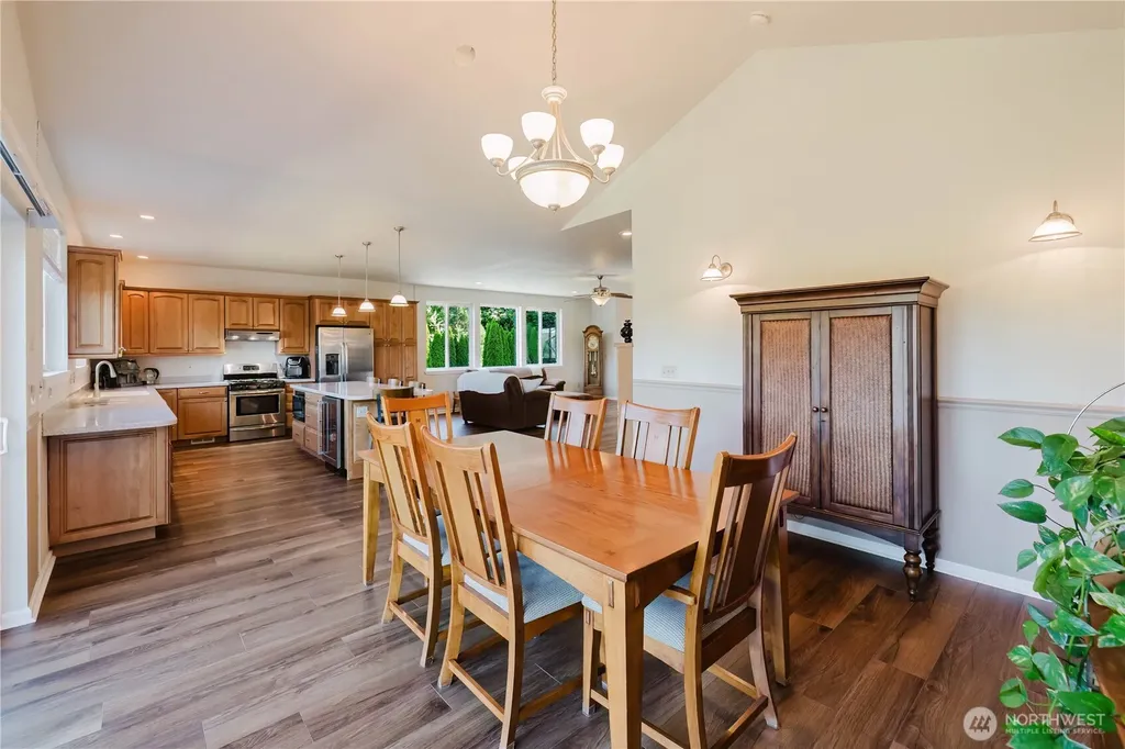 235 NW Bunker Hill Ln W Bremerton WA 98311
