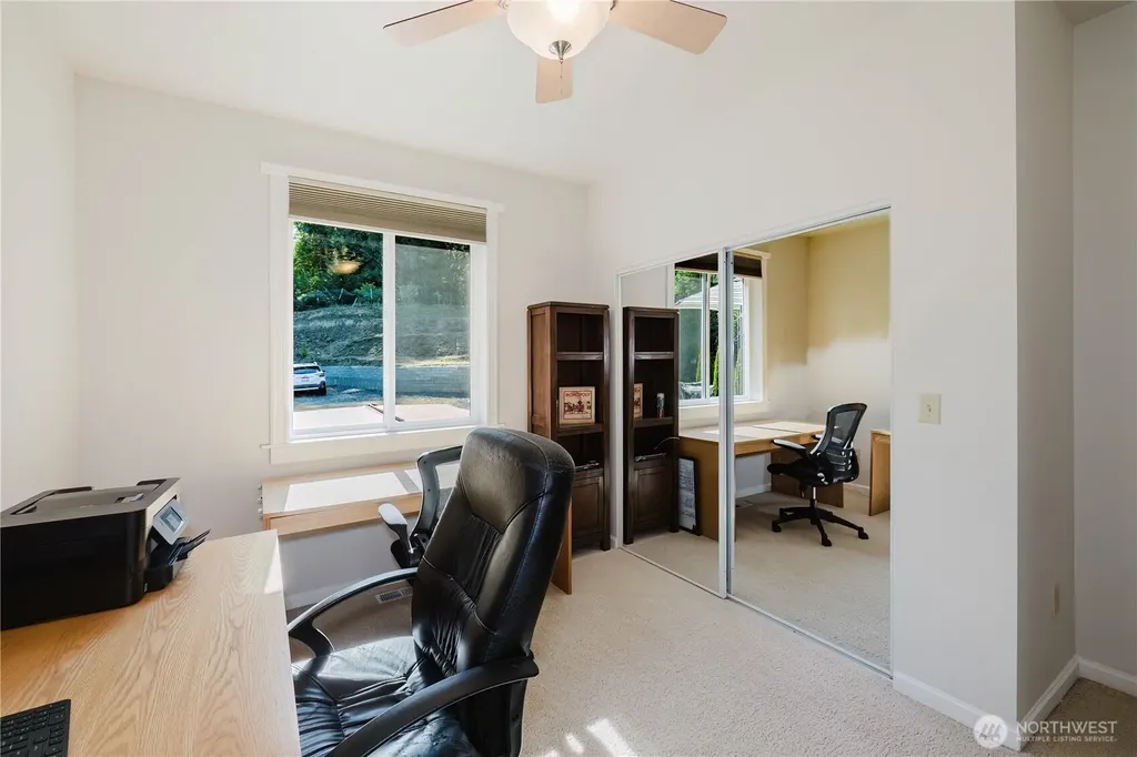 235 NW Bunker Hill Ln W Bremerton WA 98311