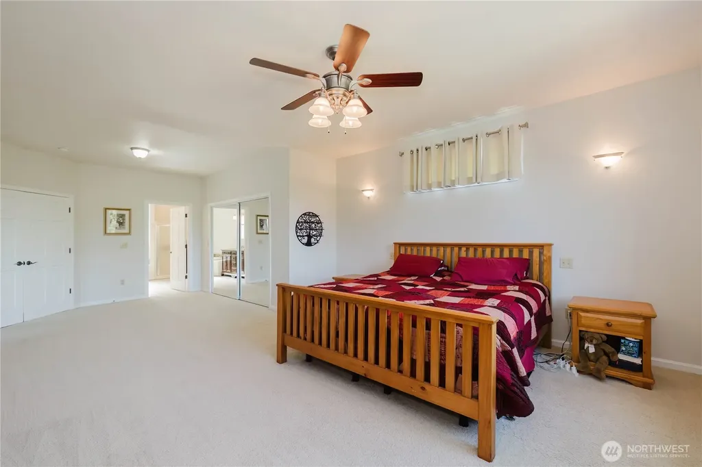 235 NW Bunker Hill Ln W Bremerton WA 98311