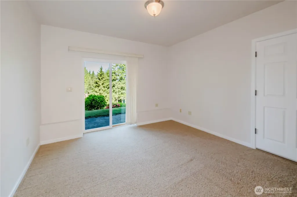 235 NW Bunker Hill Ln W Bremerton WA 98311