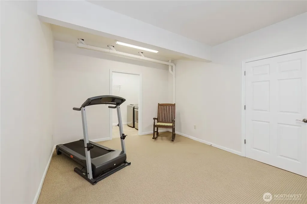 235 NW Bunker Hill Ln W Bremerton WA 98311