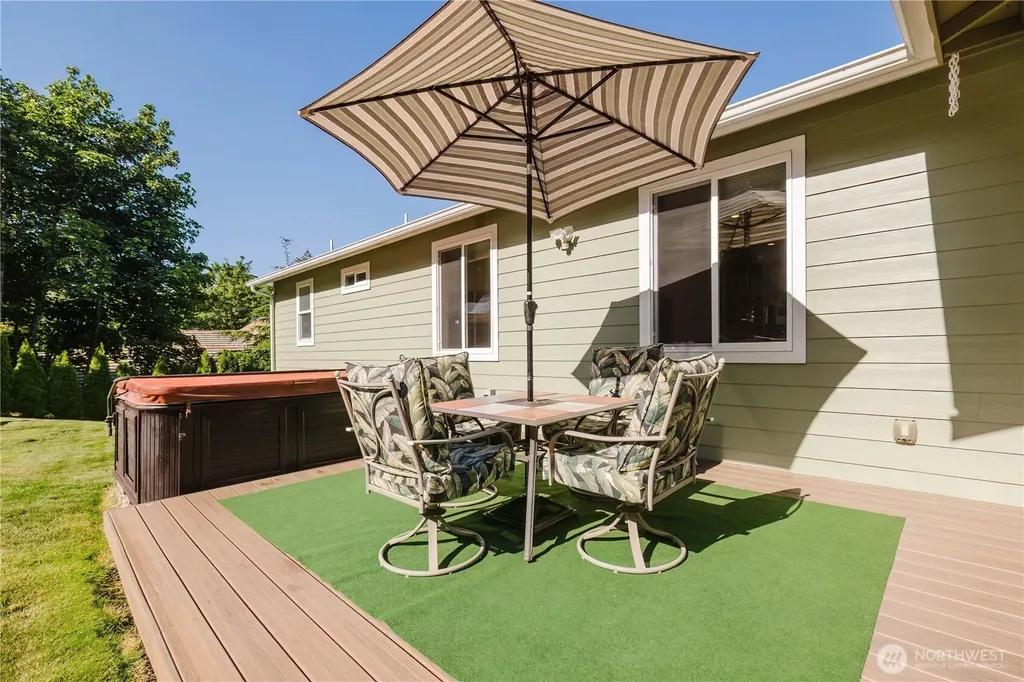 235 NW Bunker Hill Ln W Bremerton WA 98311