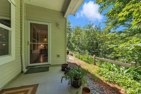 2680 139th Avenue SE Bellevue WA 98005