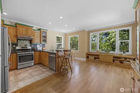 2680 139th Avenue SE Bellevue WA 98005