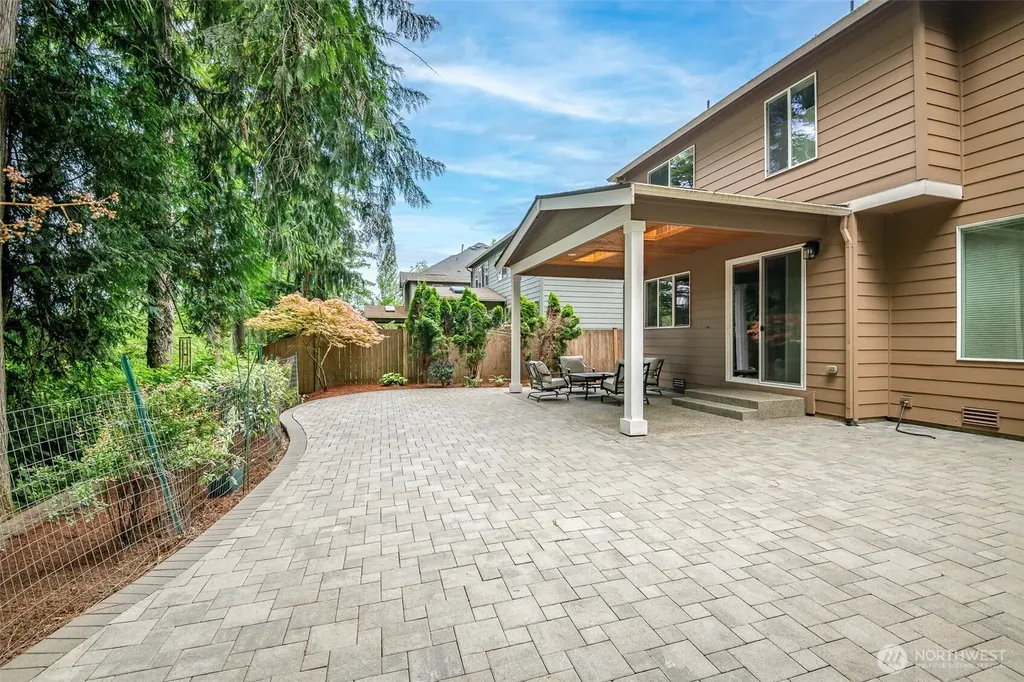 18930 179th Place SE Renton WA 98058
