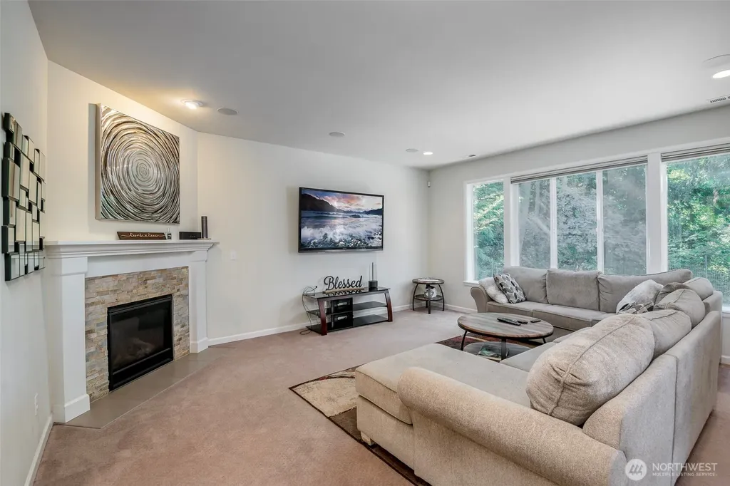 18930 179th Place SE Renton WA 98058