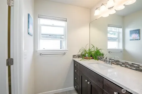 18930 179th Place SE Renton WA 98058