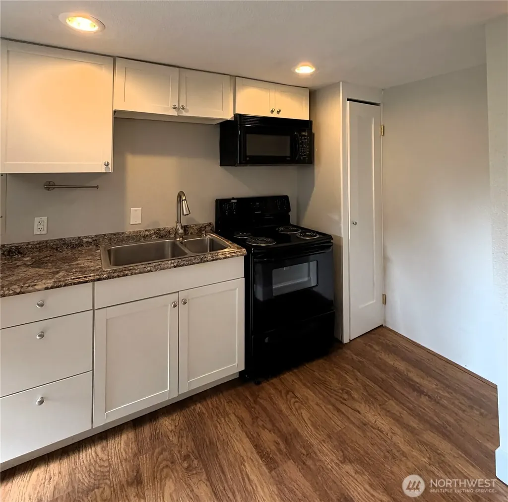 133 N Marion Street Bremerton WA 98312
