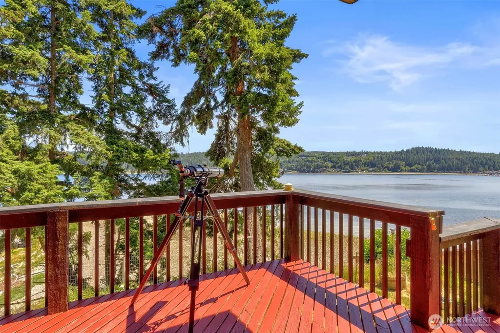 9942 Misery Point Road NW Seabeck WA 98380