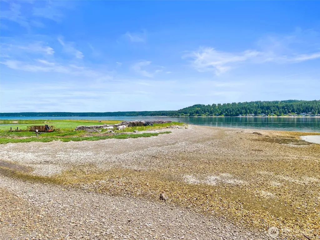 9942 Misery Point Road NW Seabeck WA 98380