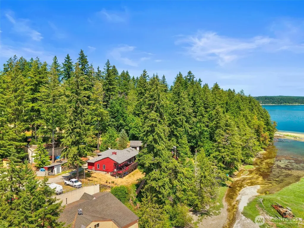 9942 Misery Point Road NW Seabeck WA 98380