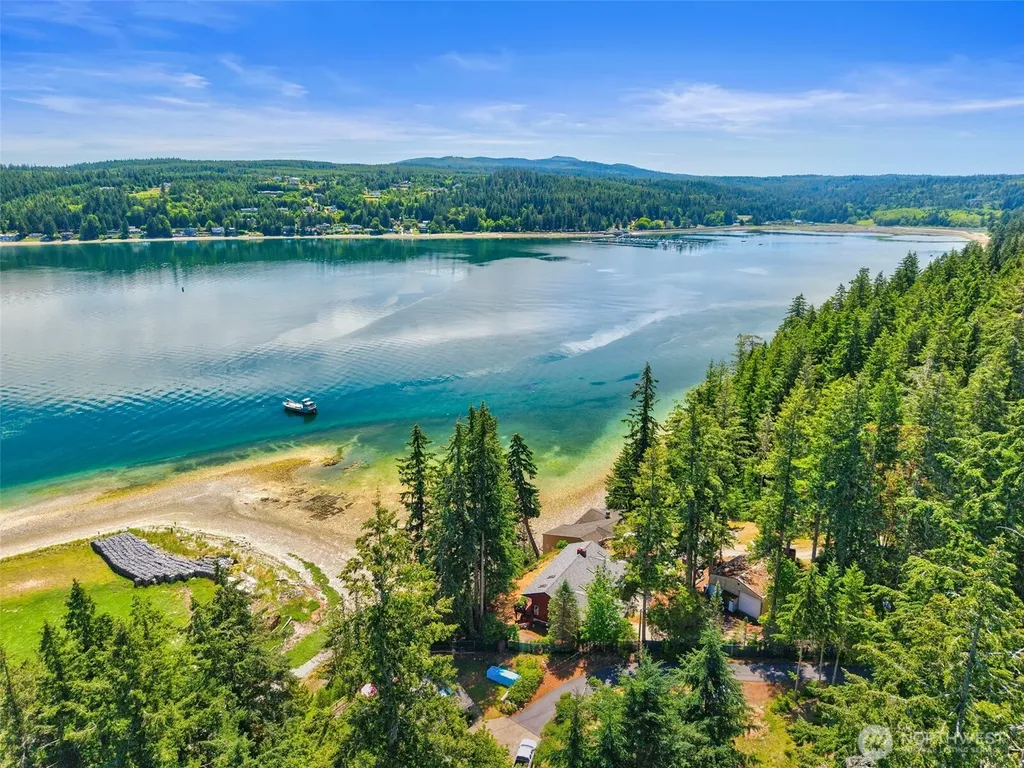 9942 Misery Point Road NW Seabeck WA 98380
