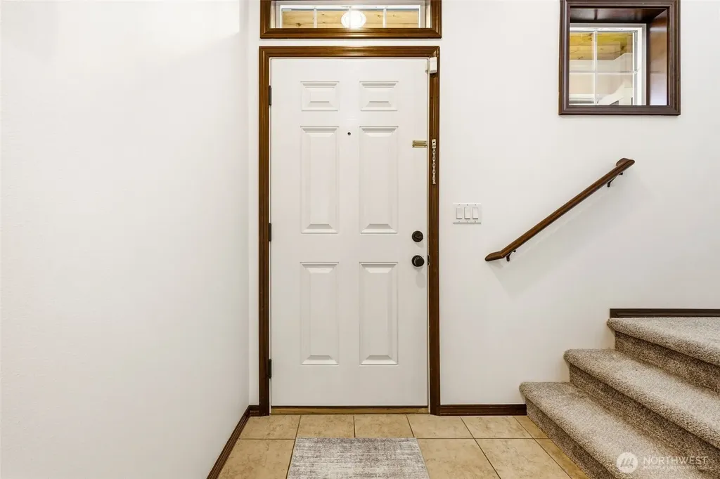 20293 62nd Way NE Kenmore WA 98028