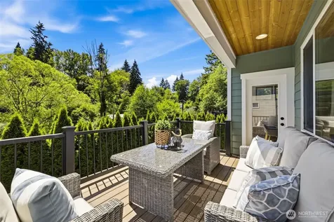 20293 62nd Way NE Kenmore WA 98028