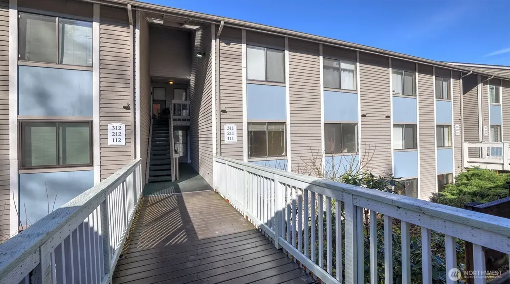 31510 106th Place SE Auburn WA 98092
