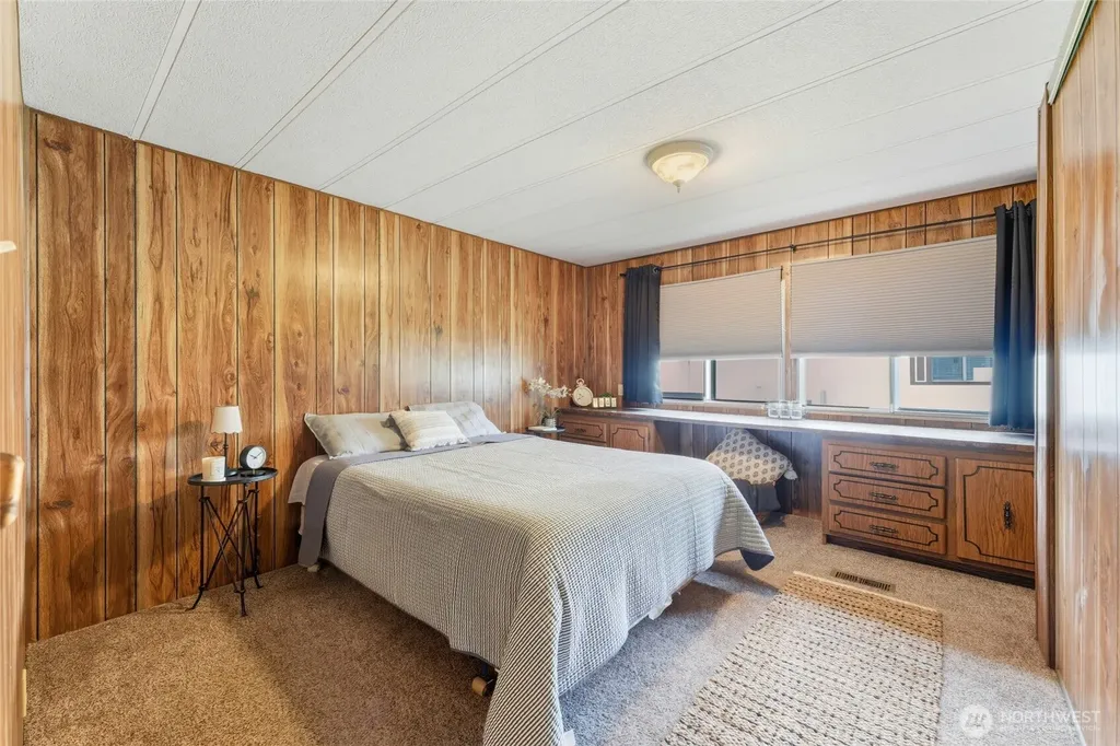 1031 SE Scenic View Drive College Place WA 99324