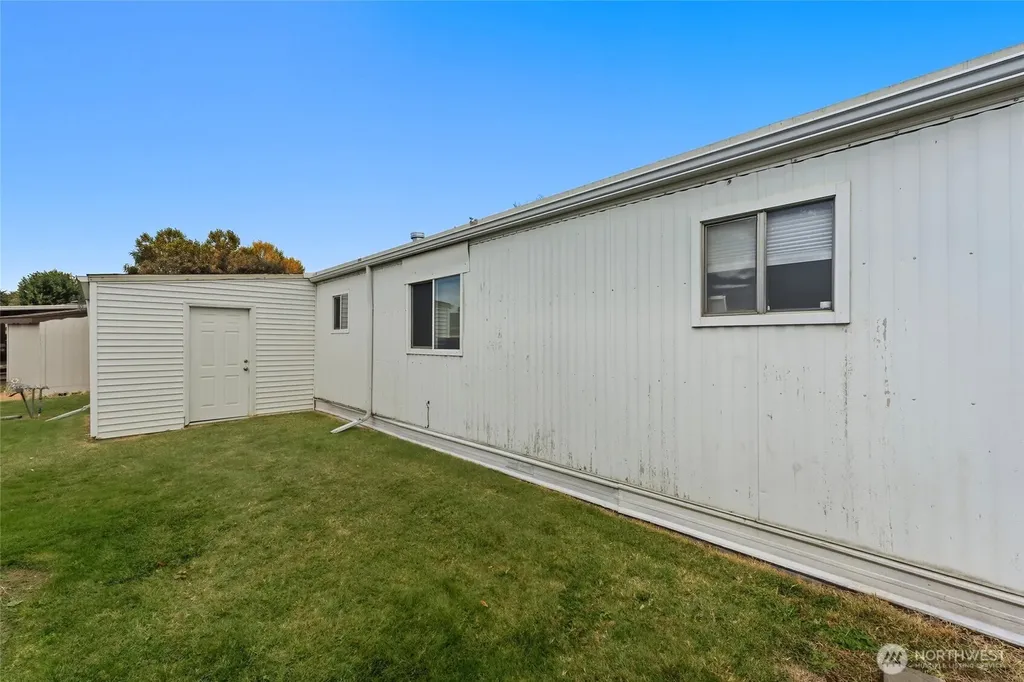 1031 SE Scenic View Drive College Place WA 99324