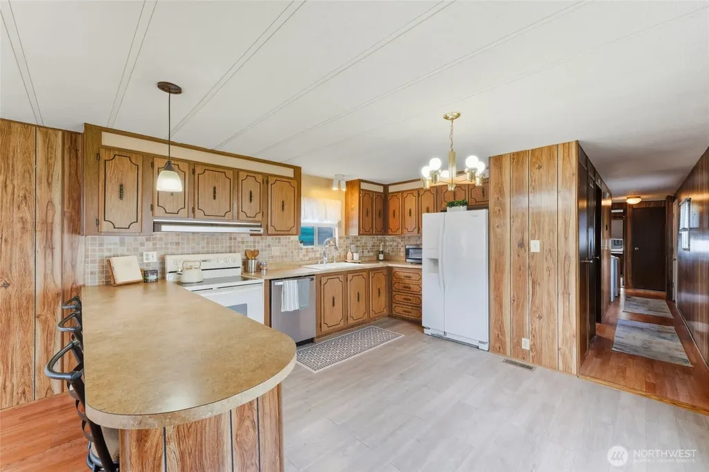 1031 SE Scenic View Drive College Place WA 99324
