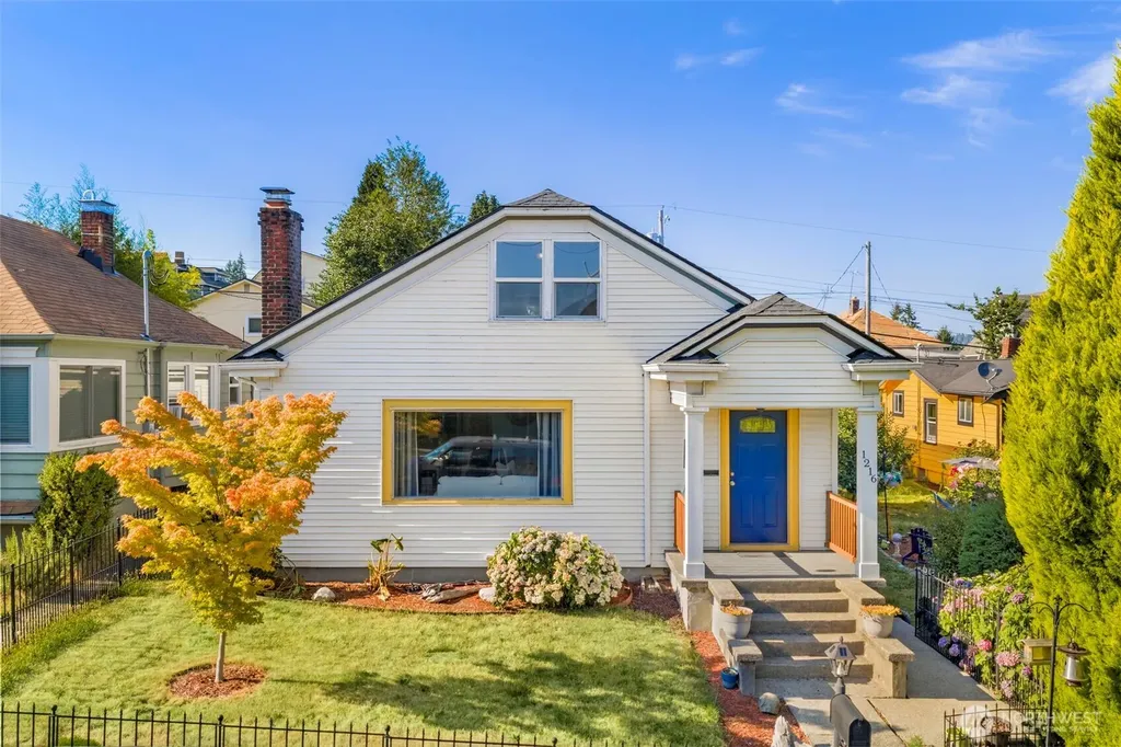 1216 Burwell Street Bremerton WA 98337