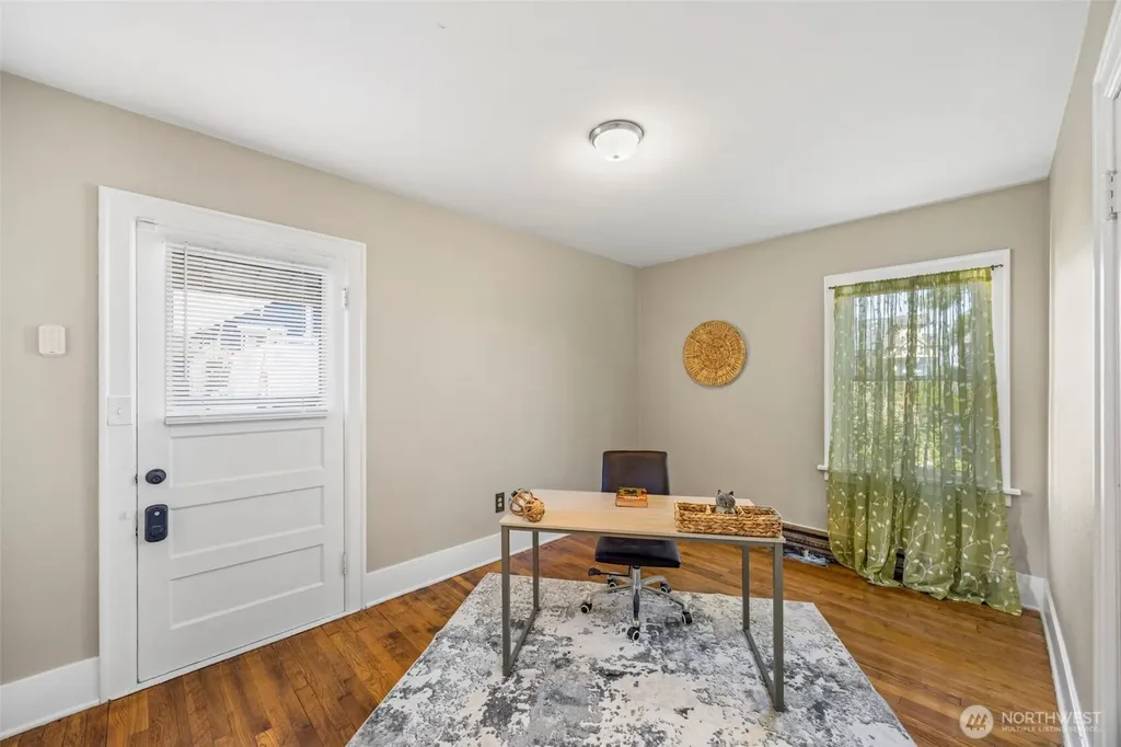 1216 Burwell Street Bremerton WA 98337