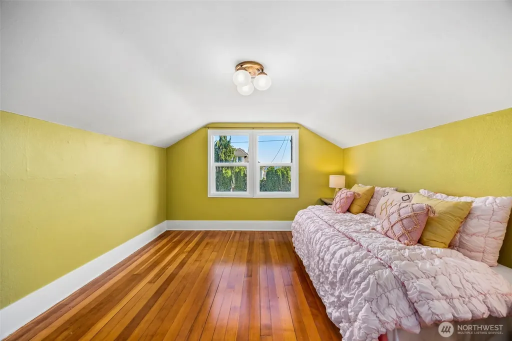 1216 Burwell Street Bremerton WA 98337