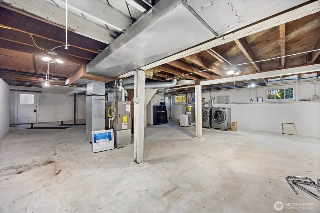 1216 Burwell Street Bremerton WA 98337