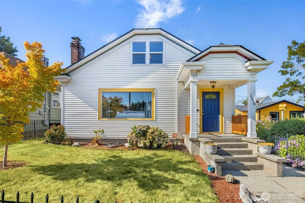 1216 Burwell Street Bremerton WA 98337