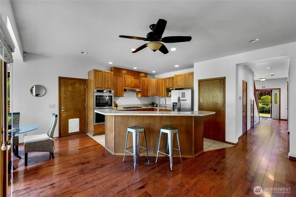 3217 Locust Avenue Bellingham WA 98225
