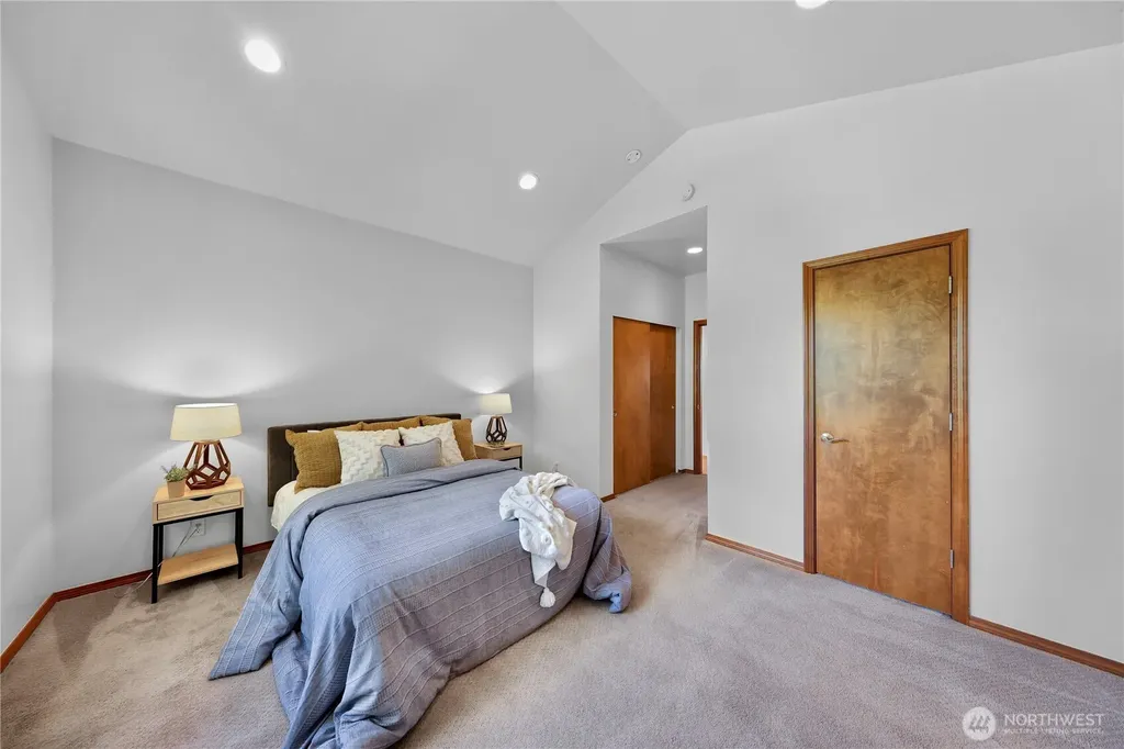3217 Locust Avenue Bellingham WA 98225