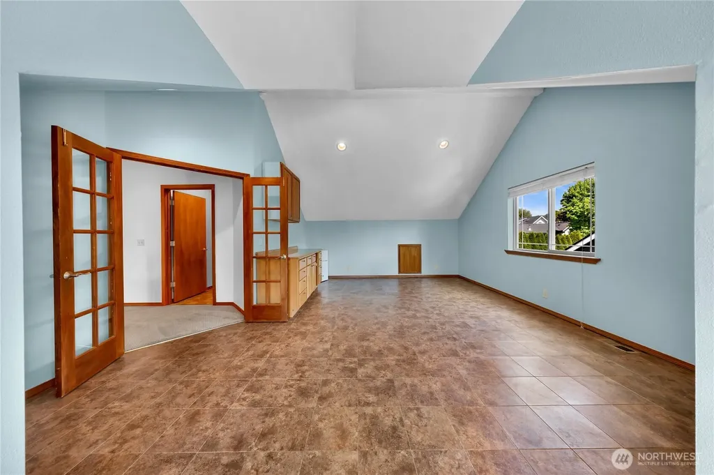 3217 Locust Avenue Bellingham WA 98225