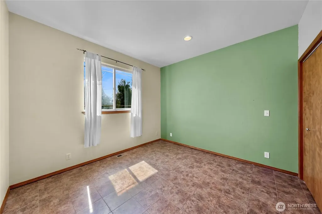 3217 Locust Avenue Bellingham WA 98225