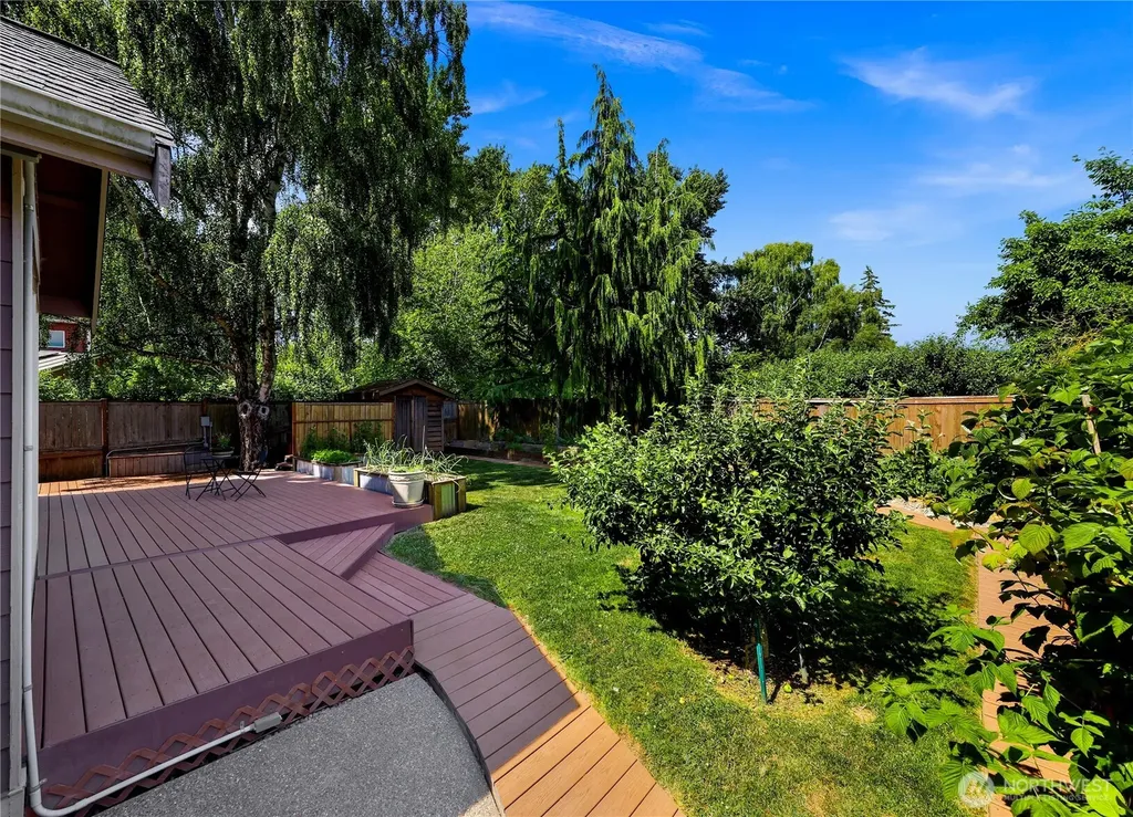 3217 Locust Avenue Bellingham WA 98225