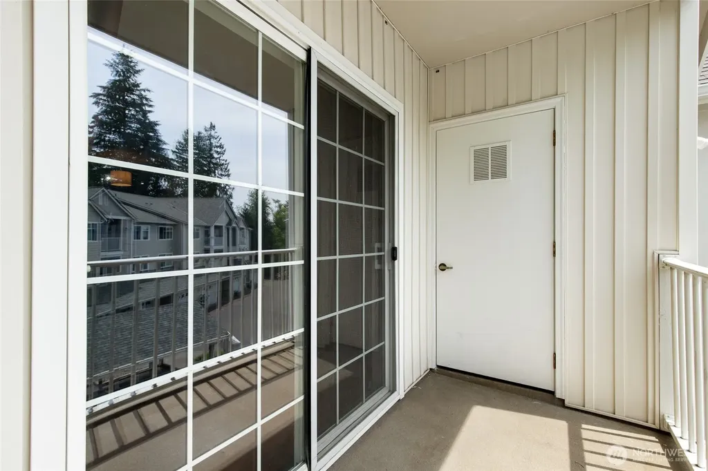 14714 Admiralty Way Lynnwood WA 98087