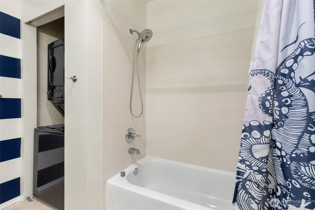 14714 Admiralty Way Lynnwood WA 98087