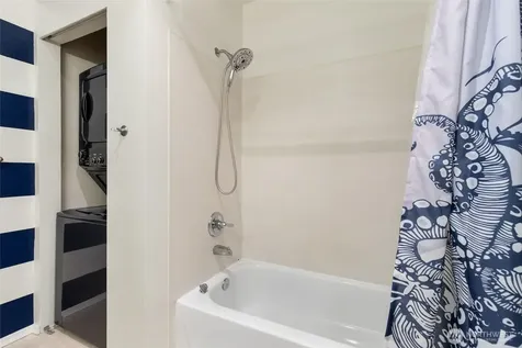 14714 Admiralty Way Lynnwood WA 98087