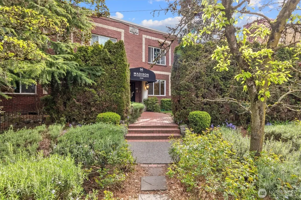 1640 18th Avenue Seattle WA 98122