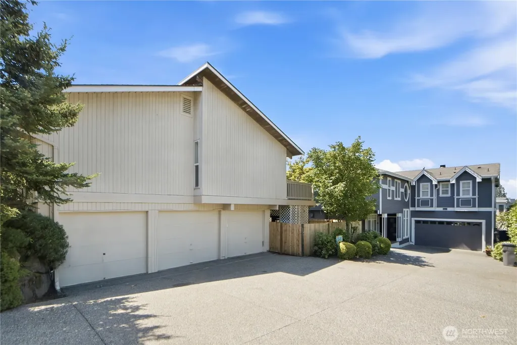 6225 106th Avenue NE Kirkland WA 98033